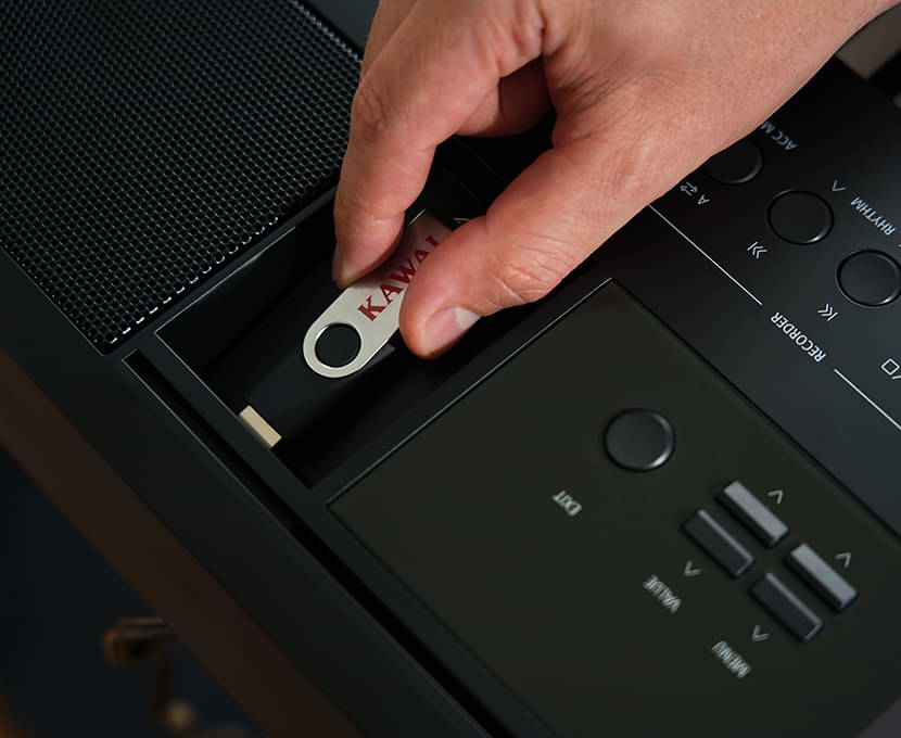 Kawai ES920 USB port