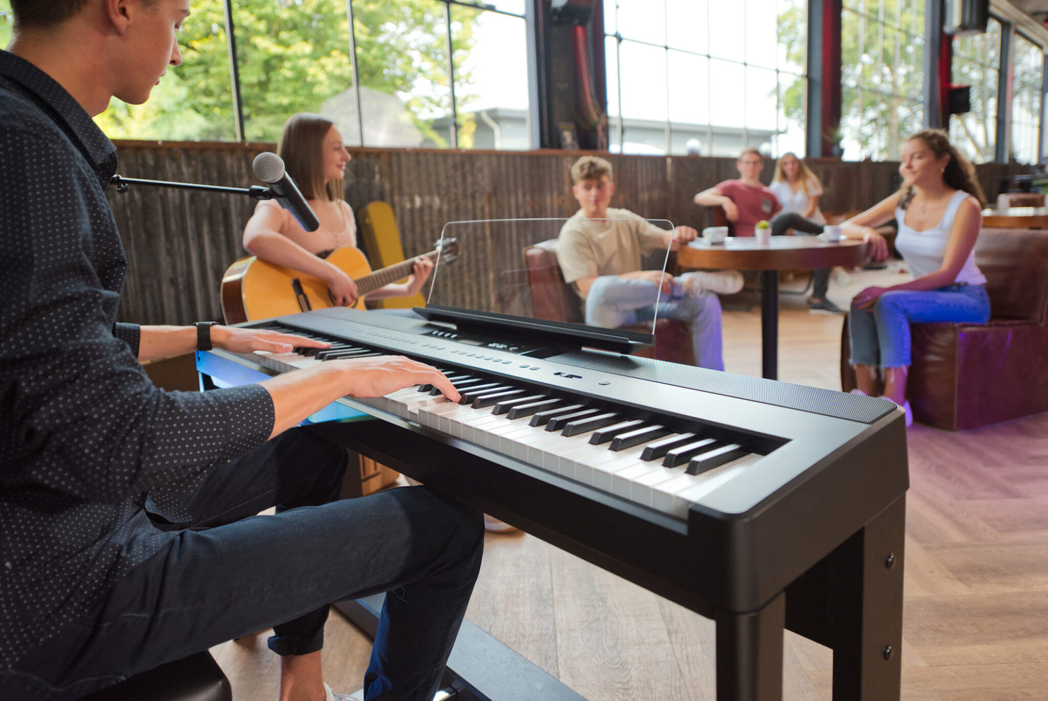 Playing the Kawai ES920 digital piano to an audience